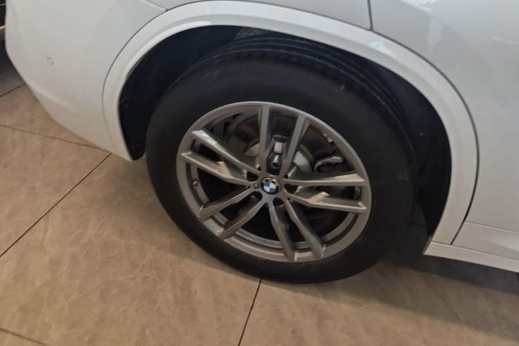 Used BMW X3 2021 xDrive28i M Sport Package Right Rear Wheel Hub