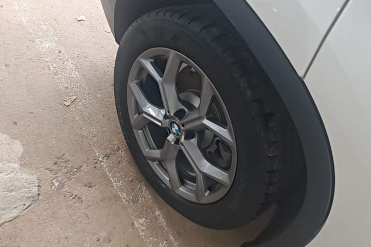 Used BMW X3 2021 xDrive28i Luxury Package Right Rear Wheel Hub