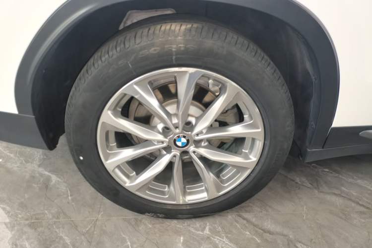 Used BMW X3 2021 Facelift xDrive28i Luxury Package Right Rear Wheel Hub