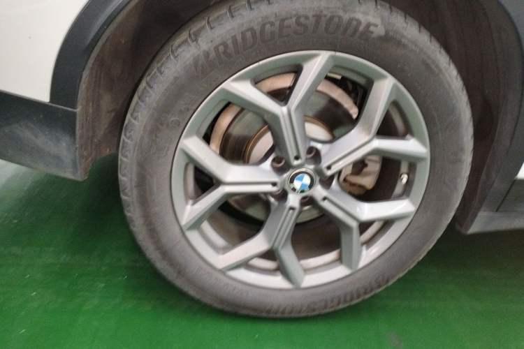 Used BMW X3 2021 xDrive28i Luxury Package Right Rear Wheel Hub