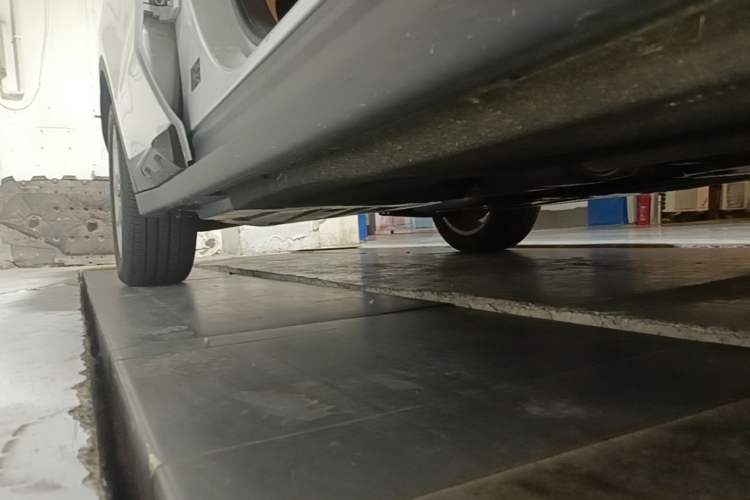 Used BMW X3 2021 xDrive28i Luxury Package Right Side Sill