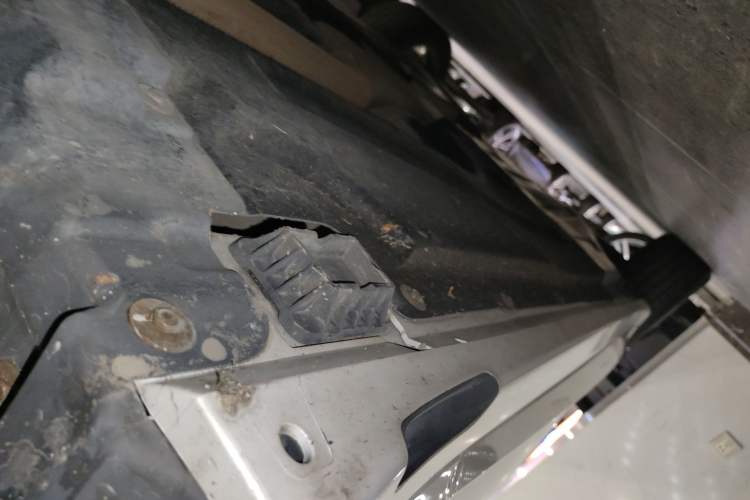Used BMW X3 2021 Facelift xDrive28i M Sport Package Right Side Sill