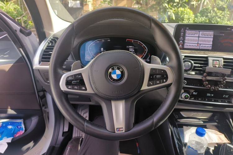 Used BMW X3 2021 xDrive30i Luxury Model with M Sport Package Steering Wheel