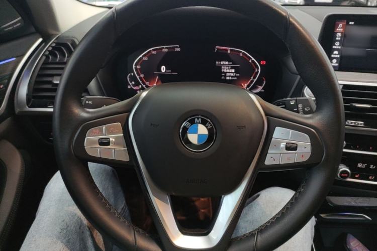 Used BMW X3 2021 xDrive28i Luxury Package Steering Wheel