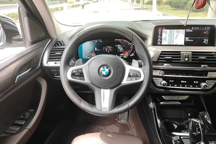 Used BMW X3 2021 xDrive30i Luxury Model with M Sport Package Steering Wheel