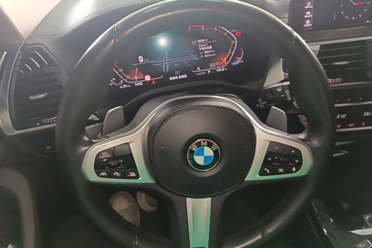 Used BMW X3 2021 xDrive30i Luxury Model with M Sport Package Steering Wheel