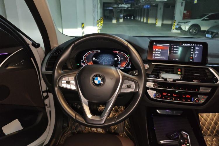 Used BMW X3 2021 xDrive25i Luxury Package Steering Wheel