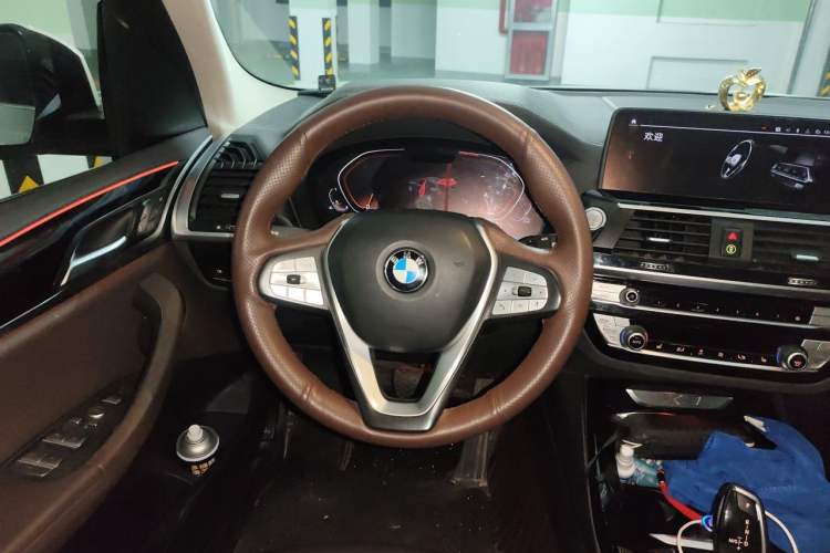 Used BMW X3 2021 xDrive25i Luxury Package Steering Wheel
