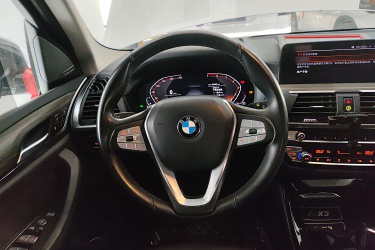 Used BMW X3 2021 xDrive28i Luxury Package Steering Wheel