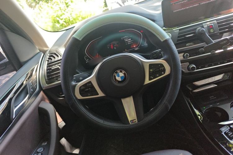 Used BMW X3 2021 xDrive25i M Sport Package Steering Wheel