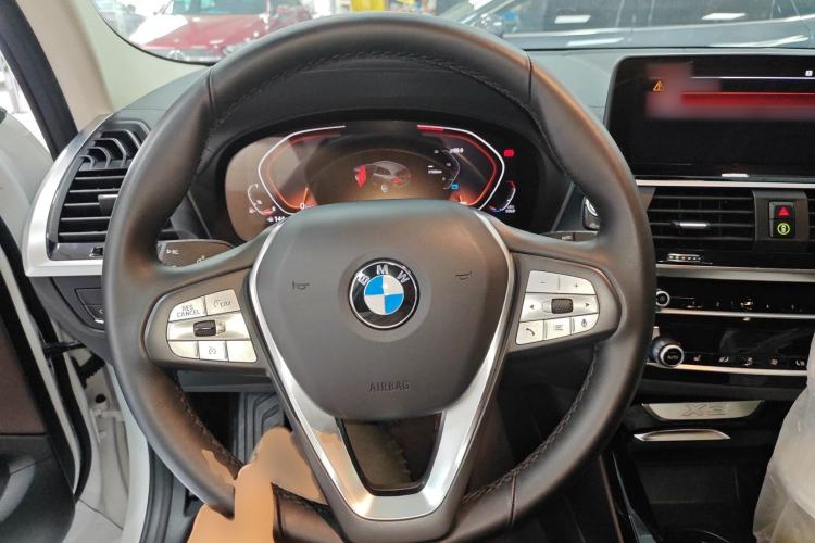 Used BMW X3 2021 xDrive25i Luxury Package Steering Wheel