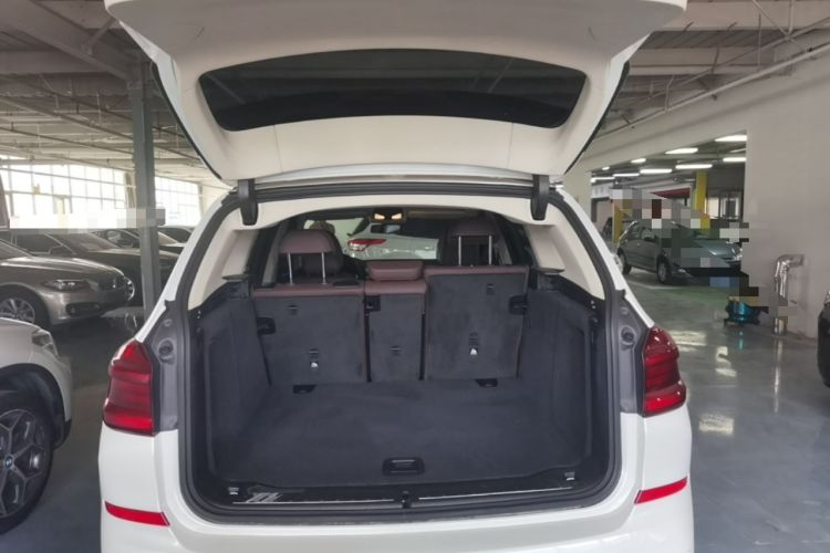 Used BMW X3 2021 xDrive25i Luxury Package Trunk