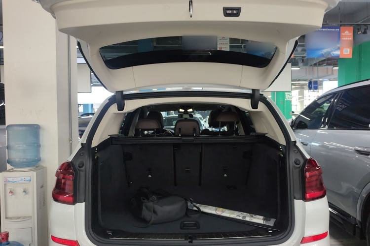 Used BMW X3 2021 Restyled xDrive30i Leading Edition M Sport Package Trunk