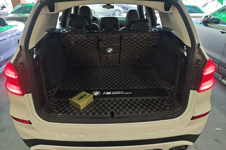 Used BMW X3 2021 xDrive25i Luxury Package Trunk