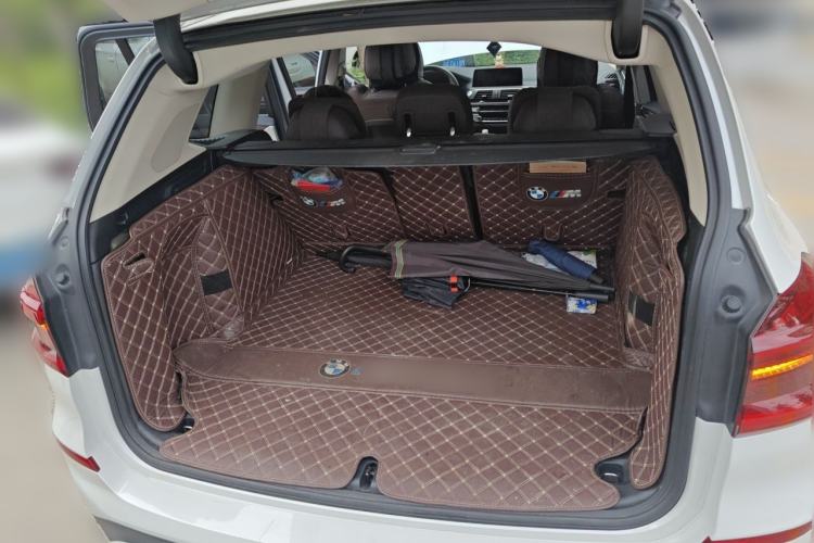 Used BMW X3 2021 xDrive28i Luxury Package Trunk