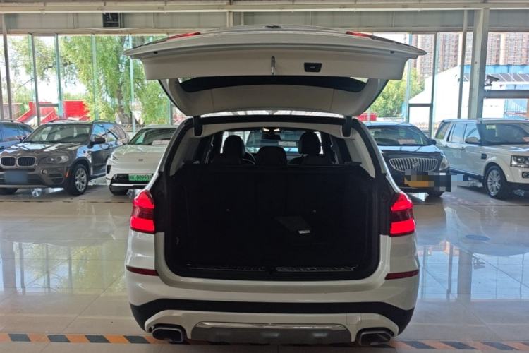 Used BMW X3 2021 xDrive25i Luxury Package Trunk