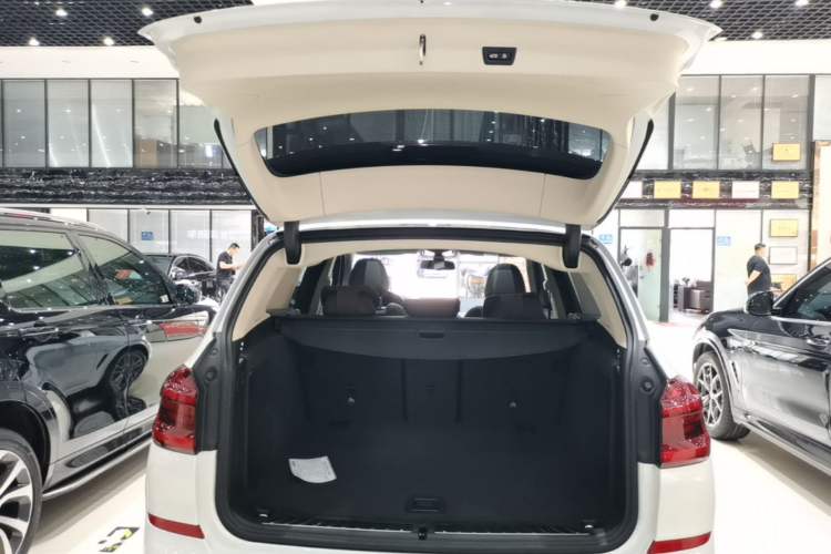 Used BMW X3 2021 xDrive28i M Sport Package Trunk