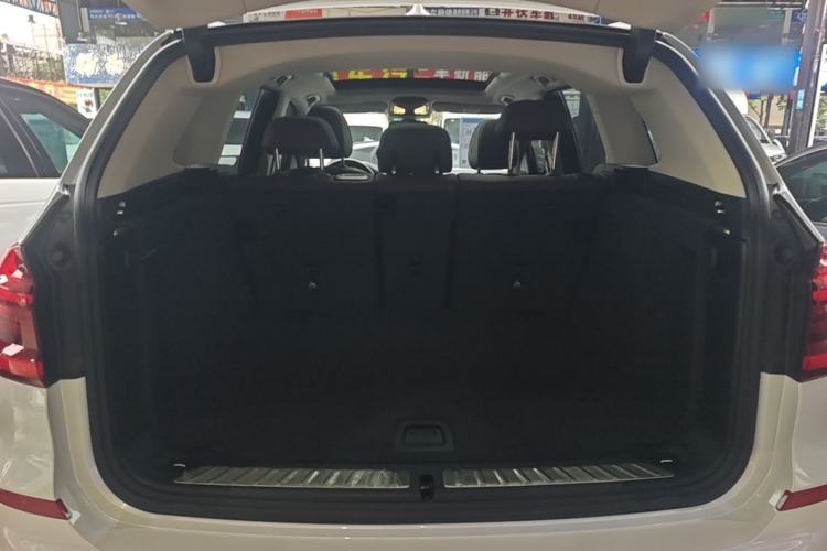 Used BMW X3 2021 xDrive25i Luxury Package Trunk