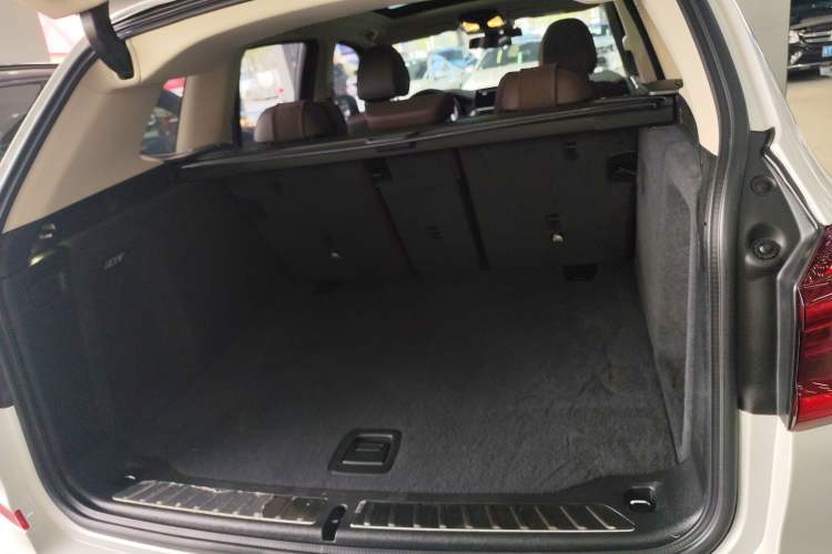 Used BMW X3 2021 Restyled xDrive25i M Sport Package Trunk