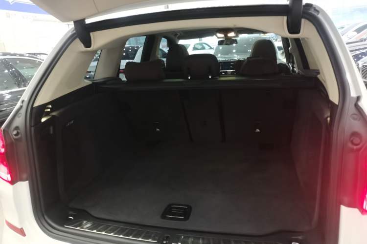Used BMW X3 2021 xDrive30i Luxury Model with M Sport Package Trunk