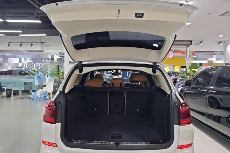 Used BMW X3 2021 Facelift xDrive28i M Sport Package Trunk