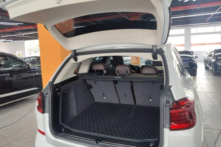 Used BMW X3 2021 Facelift xDrive28i M Sport Package Trunk