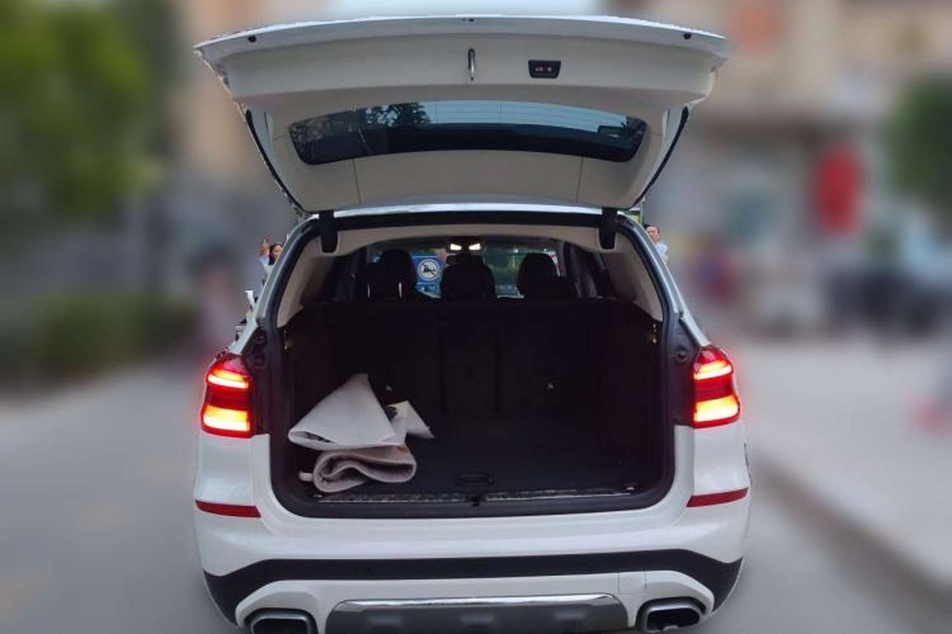 Used BMW X3 2021 xDrive28i Luxury Package Trunk