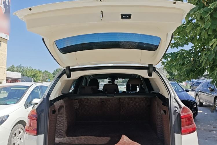 Used BMW X3 2021 xDrive28i Luxury Package Trunk