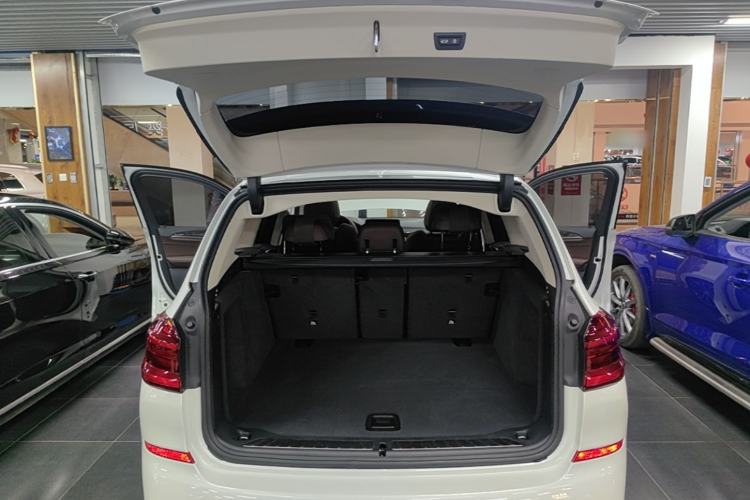 Used BMW X3 2021 Restyled xDrive30i Leading Edition M Sport Package Trunk