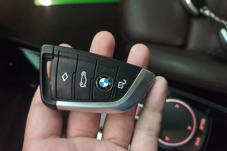 Used BMW X3 2021 xDrive28i Luxury Package Vehicle Key
