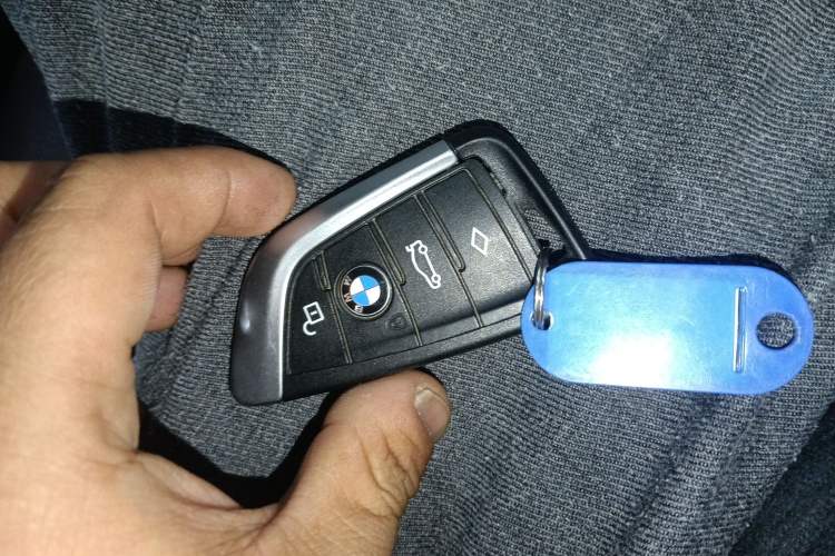 Used BMW X3 2021 xDrive30i Luxury Model with M Sport Package Vehicle Key