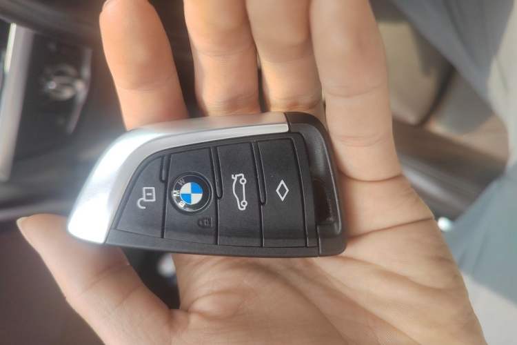 Used BMW X3 2021 xDrive28i Luxury Package Vehicle Key