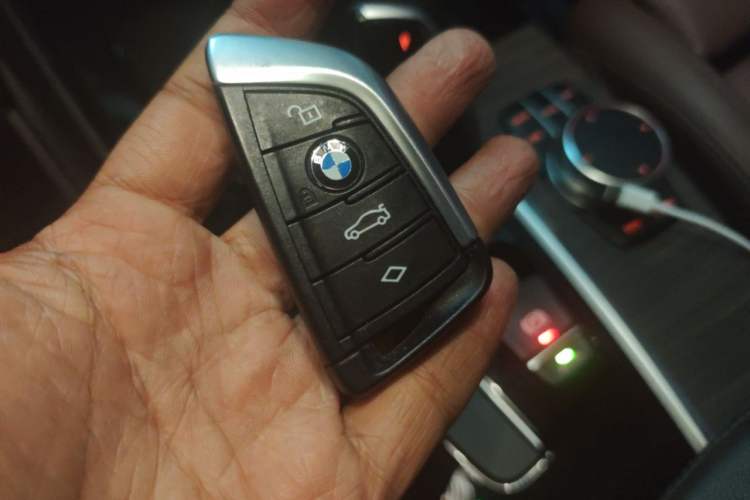 Used BMW X3 2021 xDrive30i Luxury Model with M Sport Package Vehicle Key