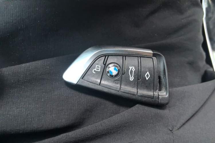 Used BMW X3 2021 xDrive28i Luxury Package Vehicle Key
