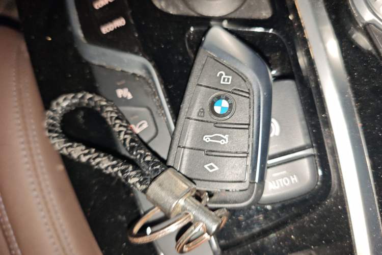 Used BMW X3 2021 xDrive25i Luxury Package Vehicle Key