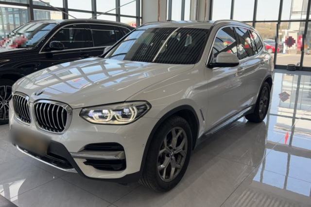 Ojetý BMW X3 2021 xDrive28i Luxury Package