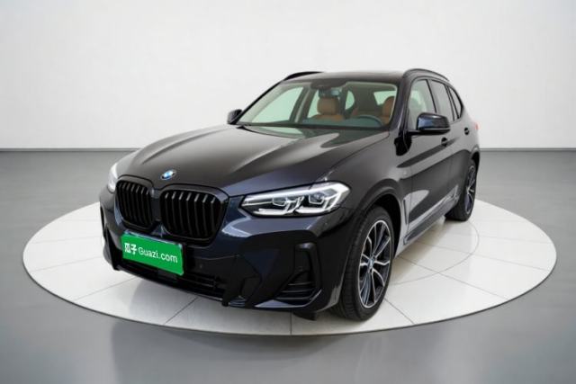 Ojetý BMW X3 2022 xDrive30i Luxury Model M Night Sky Package