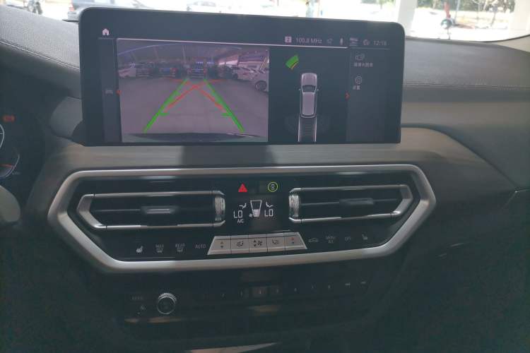 Used BMW X3 2022 xDrive30i Luxury Model M Night Sky Package Audio And AC Panel