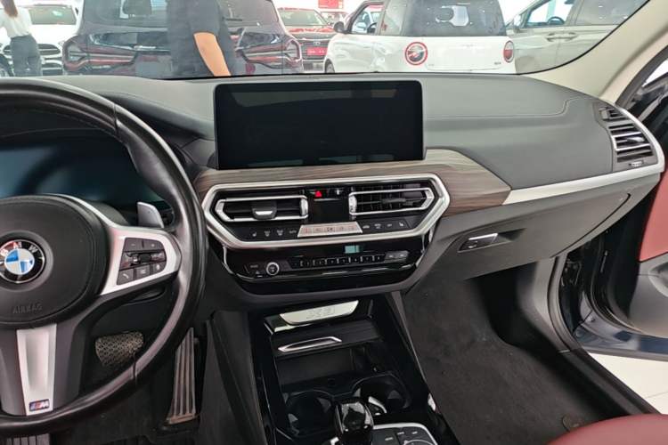 Used BMW X3 2022 xDrive30i Luxury Model M Night Sky Package Audio And AC Panel