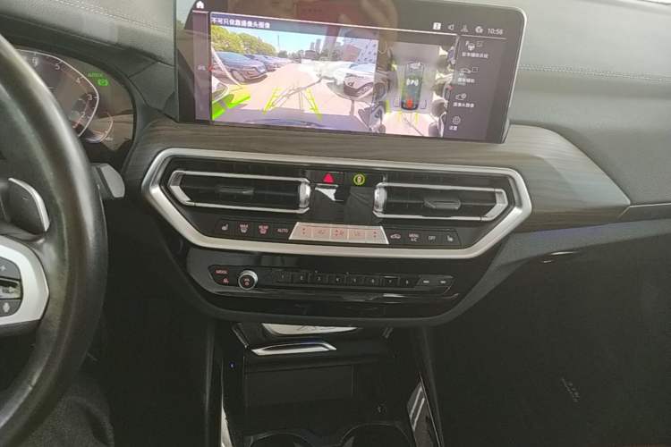 Used BMW X3 2022 Second Facelift xDrive30i Leading Edition M Night Sky Package Audio And AC Panel