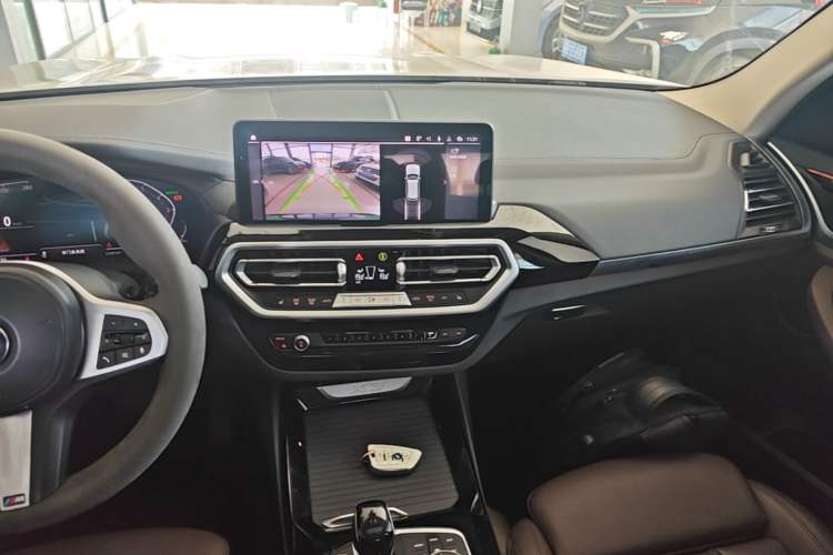 Used BMW X3 2022 xDrive25i M Sport Package Audio And AC Panel
