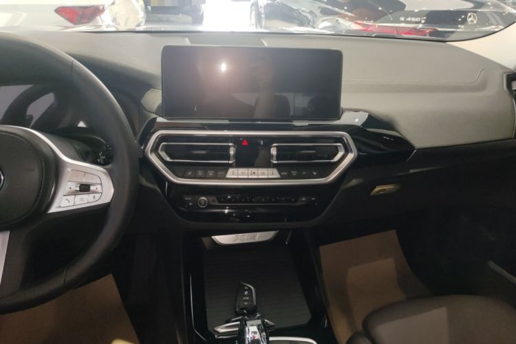 Used BMW X3 2022 Restyled xDrive25i M Sport Package Audio And AC Panel