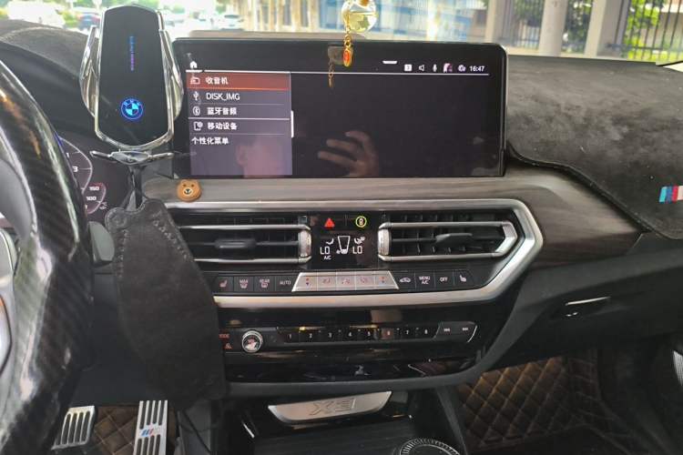 Used BMW X3 2022 Second Facelift xDrive30i Leading Edition M Night Sky Package Audio And AC Panel