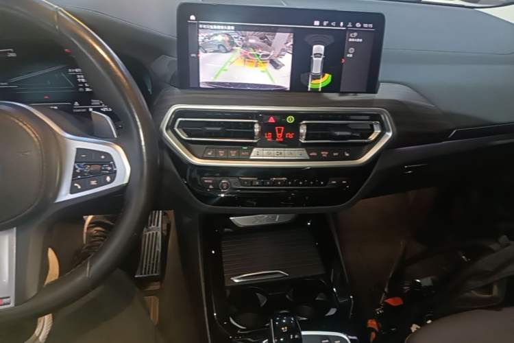 Used BMW X3 2022 xDrive30i Luxury Model M Night Sky Package Audio And AC Panel