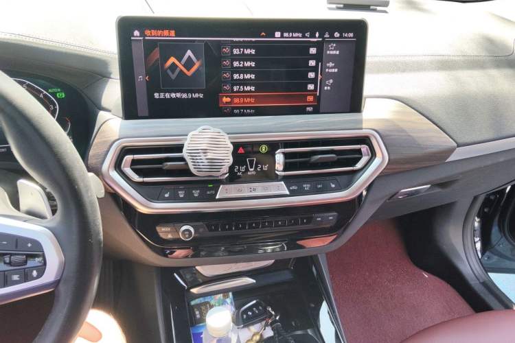 Used BMW X3 2022 Second Facelift xDrive30i Leading Edition M Night Sky Package Audio And AC Panel