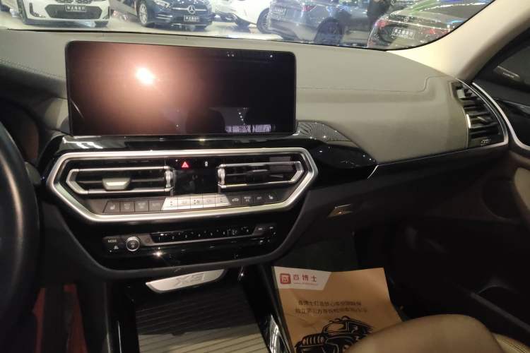 Used BMW X3 2022 Restyled xDrive25i M Sport Package Audio And AC Panel