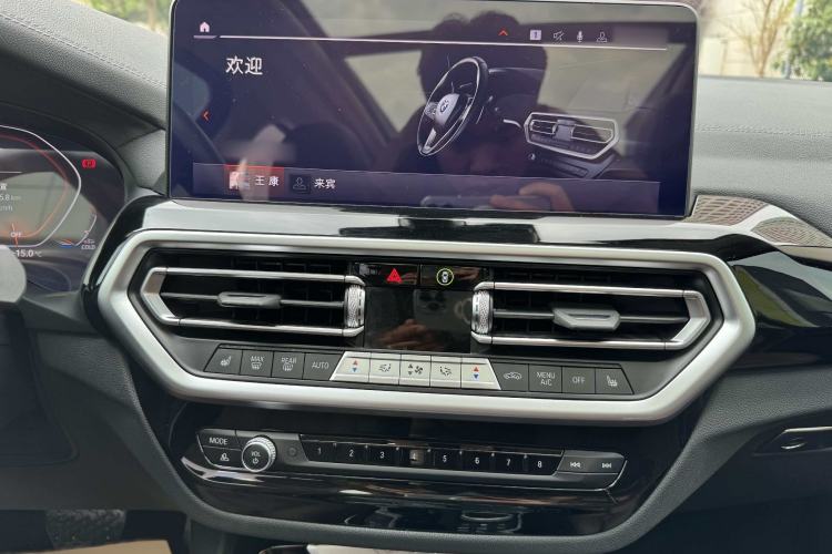 Used BMW X3 2022 xDrive25i M Sport Package Audio And AC Panel