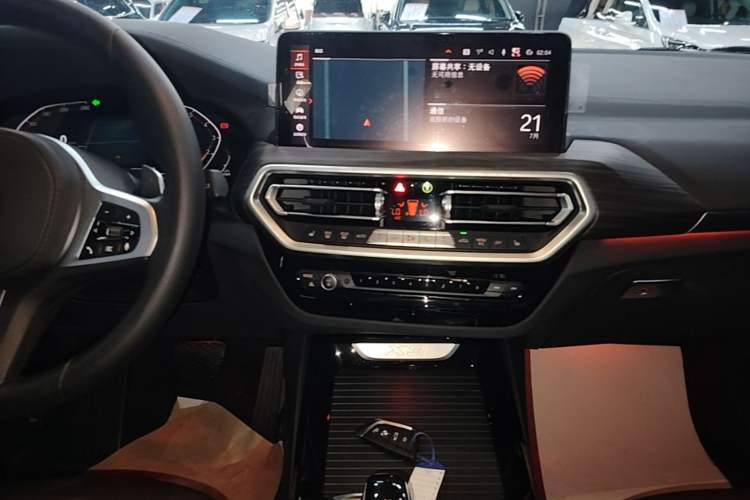 Used BMW X3 2022 xDrive30i Luxury Model M Night Sky Package Audio And AC Panel