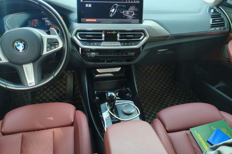 Used BMW X3 2022 Second Facelift xDrive30i Leading Edition M Night Sky Package Audio And AC Panel