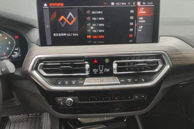 Used BMW X3 2022 Second Facelift xDrive30i Leading Edition M Night Sky Package Audio And AC Panel